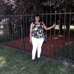 Meet your Posher, Deborah